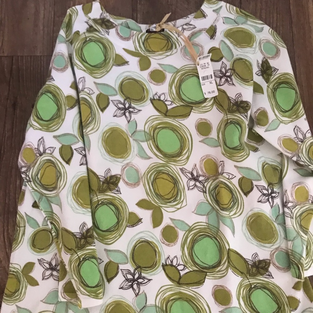 NWT Sweater 3/4 sleeve